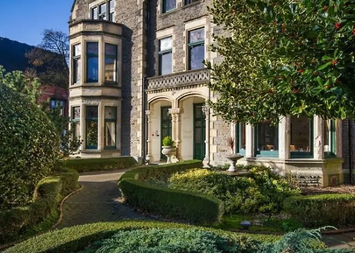 Lincoln House Private Hotel
